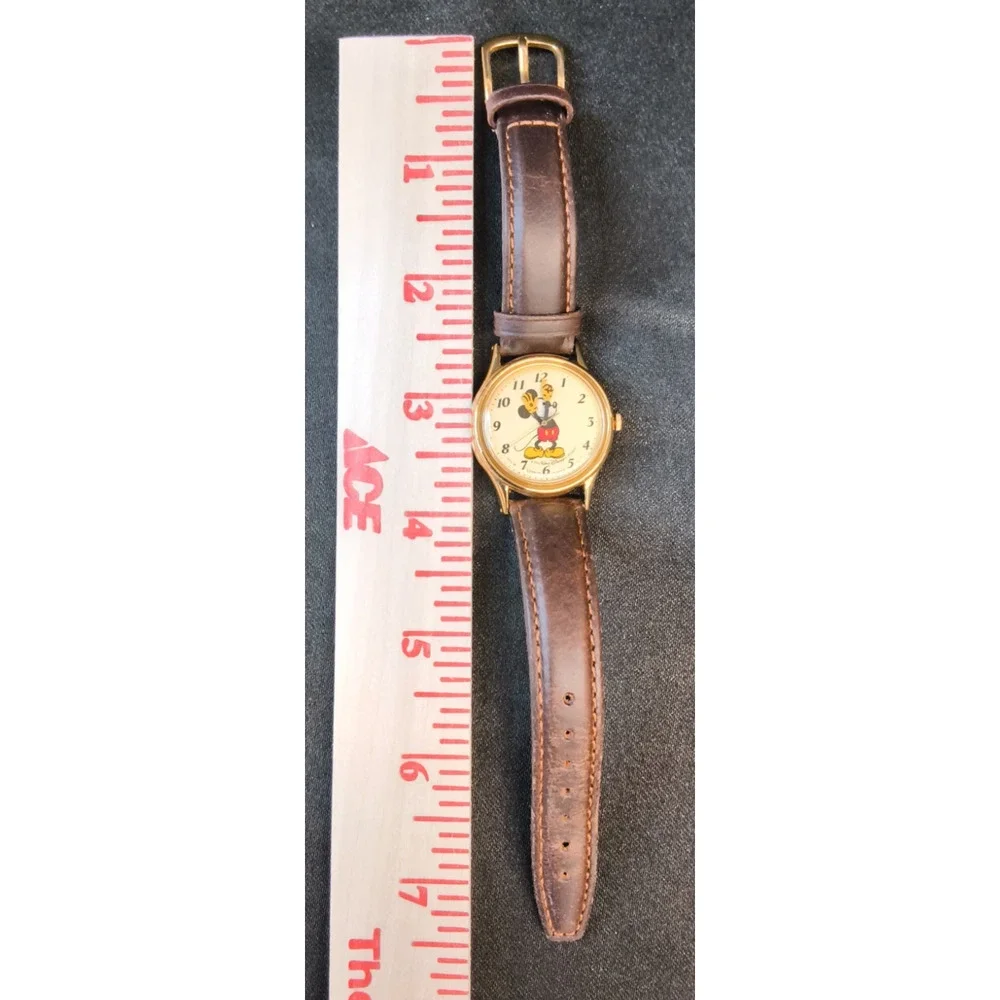Lorus Vintage Women's Mickey Mouse Watch Original Box & Manual-Used #W5508